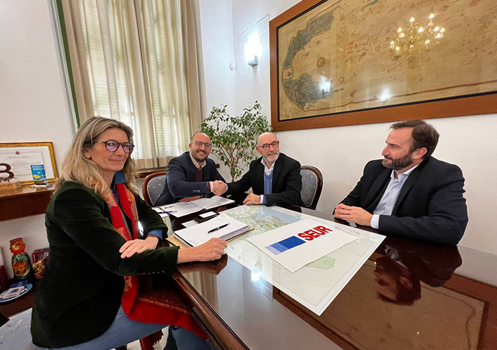 foto noticia SEUR anuncia un nuevo centro de más de 3.500 m2 en El Puerto de Santa María.